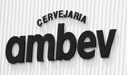 Ambev tem lucro líquido ajustado de R$ 2,7 bilhões no 1º trimestre