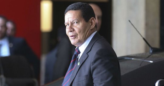 Presidente em exercício falou sobre as manifestações em 15 de março