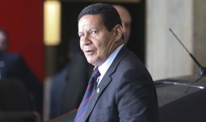 Mourão defende isolamento até fim de abril e retomada só após pico de contágio