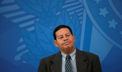 'Ustra respeitava direitos humanos', diz Mourão sobre condenado por tortura