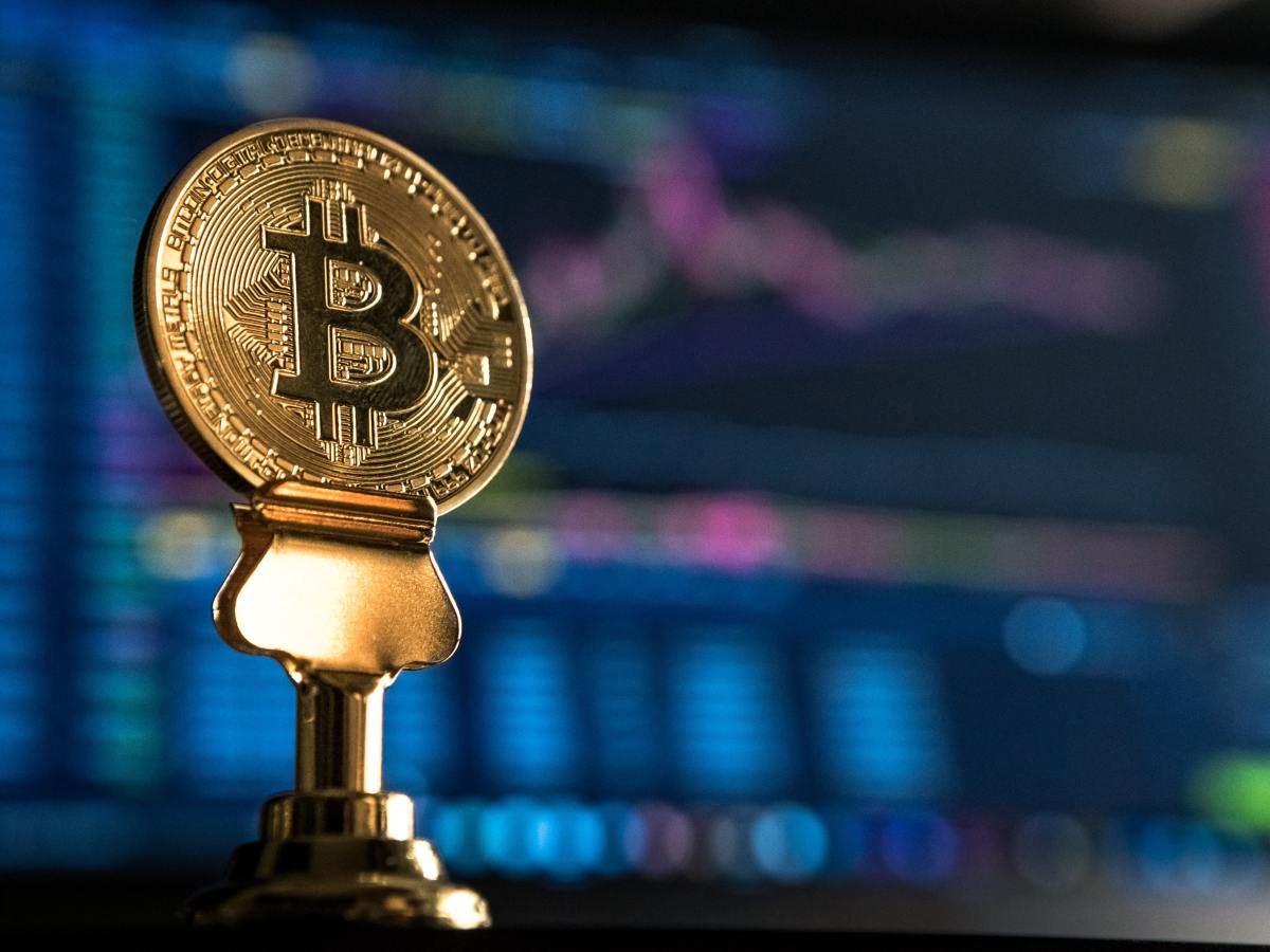Investidores retiram US$ 523 milhões de ETF de bitcoin da BlackRock | CNN  Brasil