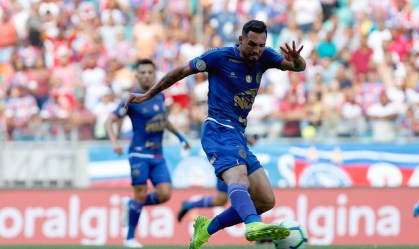MP de Bolsonaro altera direitos de transmissão em jogos de futebol