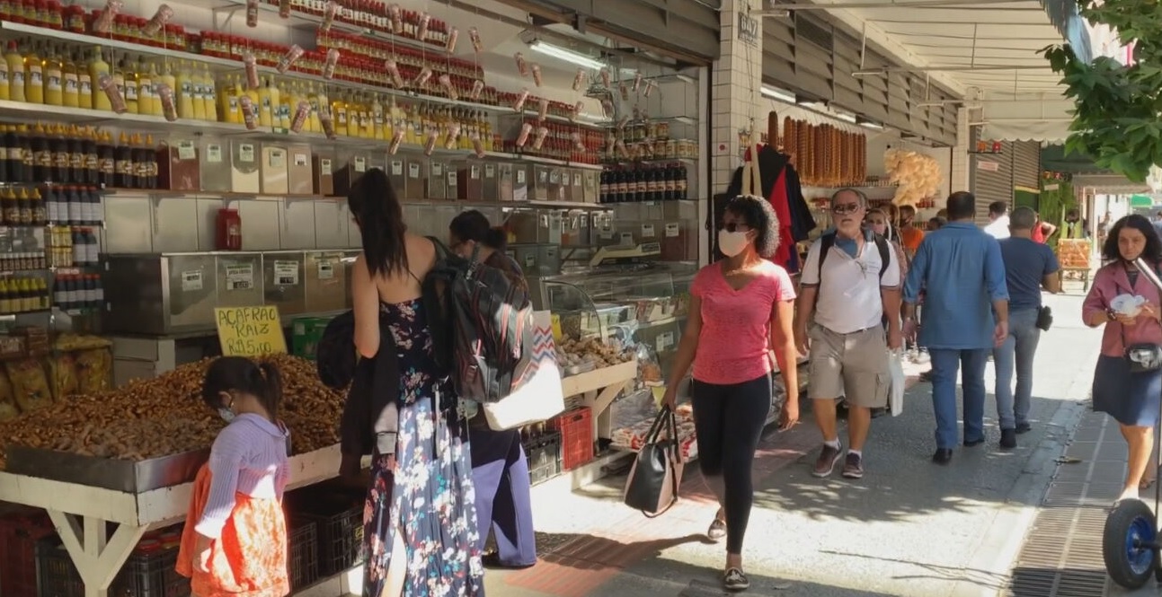 Multa para quem não usar máscara em BH entra começa a valer nesta terça
