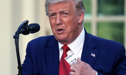 Trump diz ter assinado decreto encerrando tratamento especial dado a Hong Kong