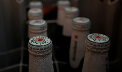 Heineken diz que pandemia derrubou venda de cervejas no 1° semestre