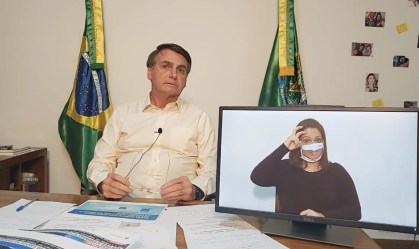 Bolsonaro diz que vai manter Salles e Pazuello no governo