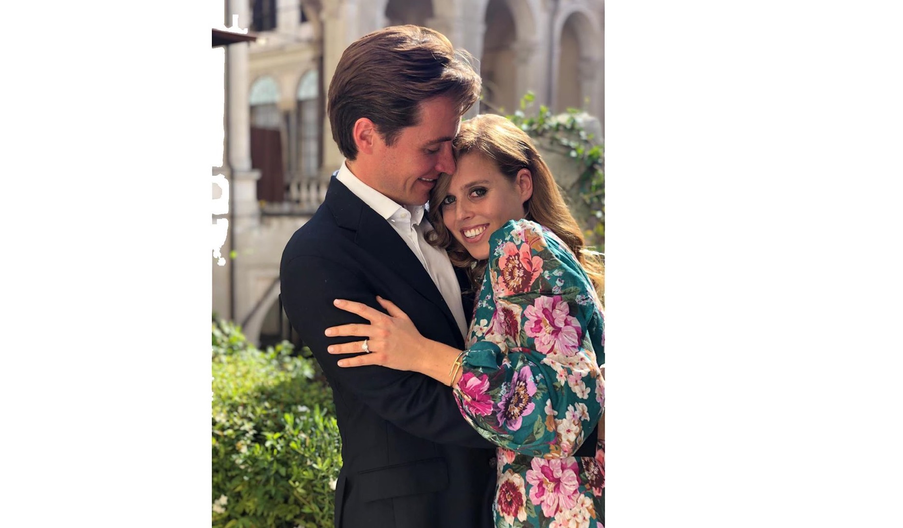 A princesa Beatrice de York ao lado de Edoardo Mapelli Mozzi 