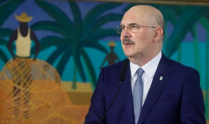 Ministério da Educação demite assessores da ala ideológica 