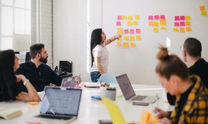 Itaú abre inscrições para programa de trainee com salário de R$ 8,8 mil
