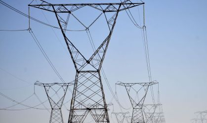 Torres de distribuição de energia