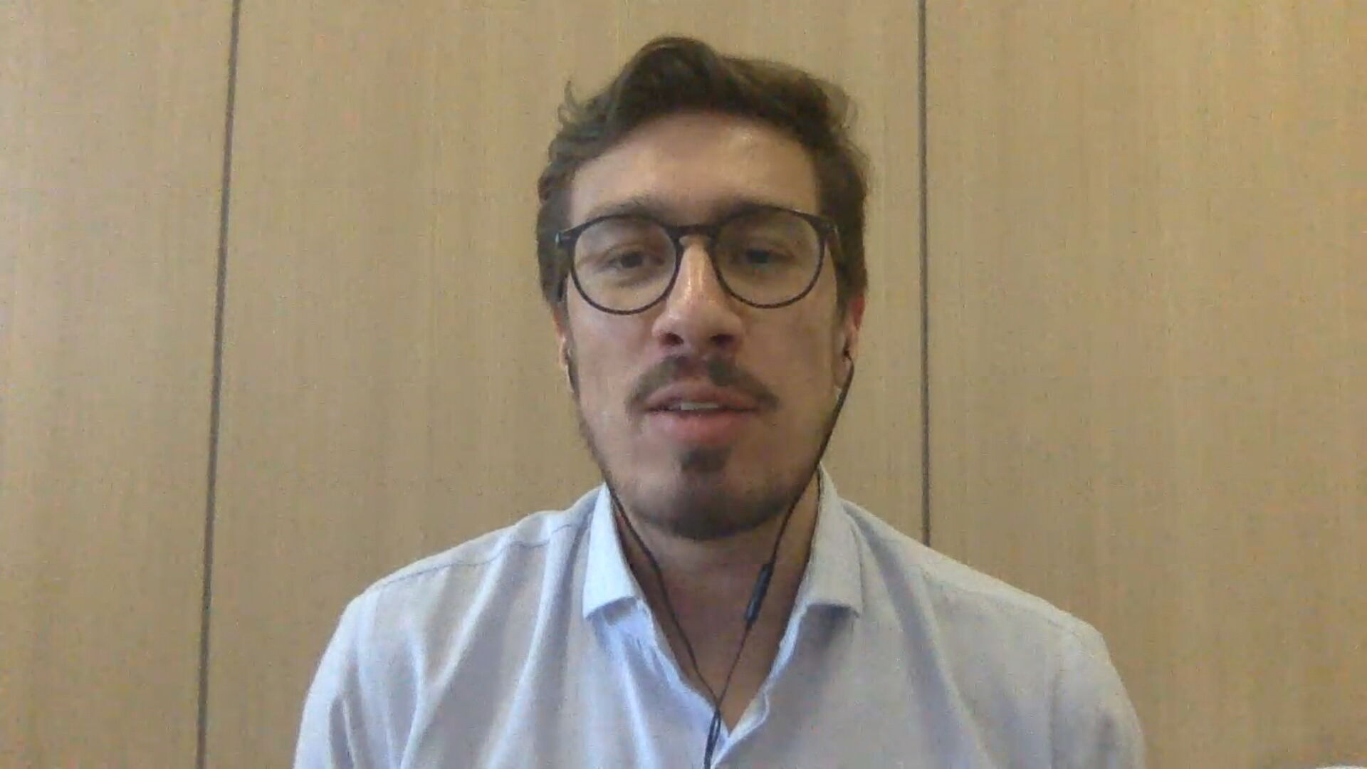 Gustavo Mendes, gerente geral de medicamentos da Anvisa em entrevista para a CNN