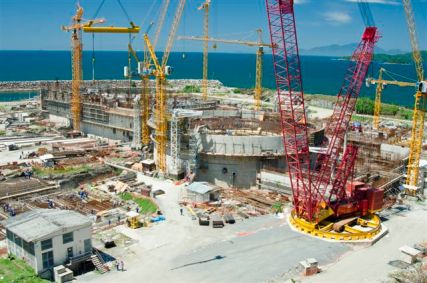 Obras da usina termonuclear Angra 3, em Angra dos Reis (RJ)