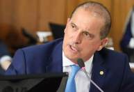 ‘Não existe demissão para quem não se vacina’, diz Onyx sobre portaria