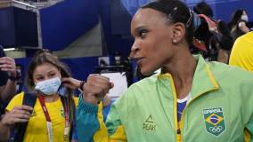 A equipe brasileira comemorou bastante a apresentação e o resultado de Rebeca