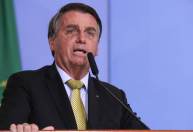 Bolsonaro critica Moraes e ministro do TSE após ação contra canais por fake news