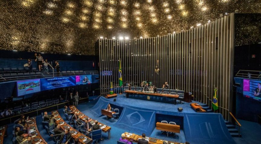 Entenda o que é parlamentarismo, como funciona e características do regime. / Reprodução CNN Brasil