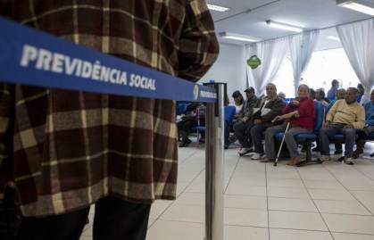 Fila benefícios INSS