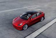 Donos brasileiros de Tesla trazem mecânico do México para reparar veículos