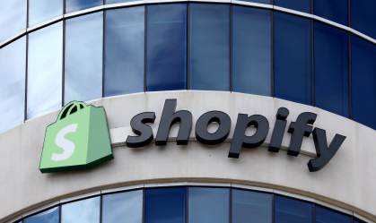 Shopify e TikTok se juntam para compras pelo aplicativo