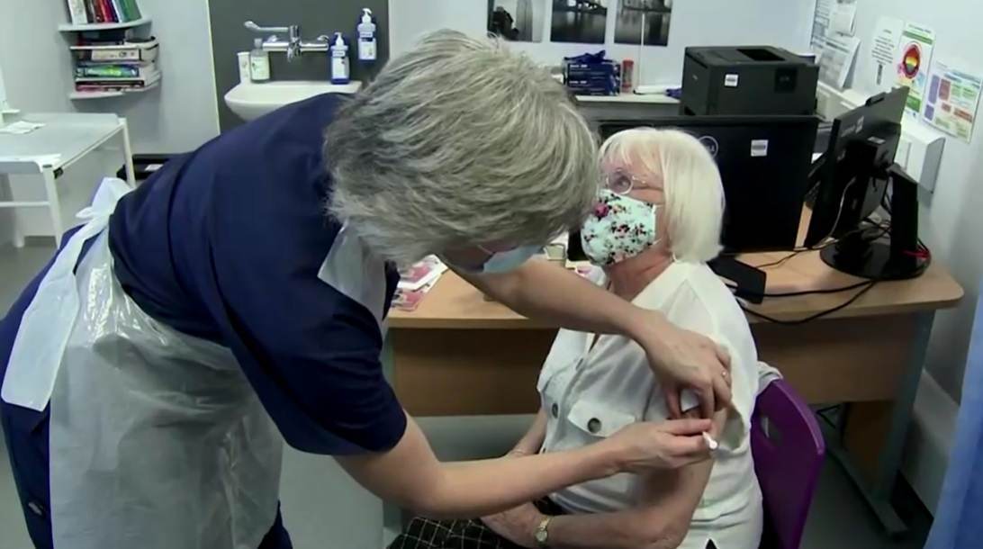 Vacinação no Reino Unido contra o novo coronavírus Vacinação no Reino Unido contra o novo coronavírus