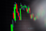 S&P e Nasdaq sobem com impulso de grandes empresas de tecnologia, Dow recua