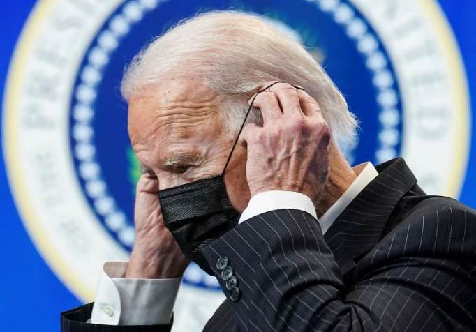 O presidente dos Estados Unidos, Joe Biden diz que esforços para entender origem da Covid-19 não terá fim/REUTERS