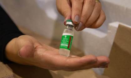 Vacinas Oxford/AstraZeneca, desenvolvidas em parceria com a Fiocruz