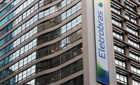 Fachada com o logo da Eletrobras