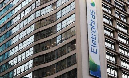Fachada com o logo da Eletrobras