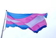 Entenda o que é o nome social e a importância dele para a visibilidade trans