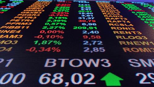Painel financeiro na sede da Bolsa de Valores de São Paulo