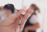Estudo sugere terceira dose da Coronavac para pessoas com mais de 55 anos