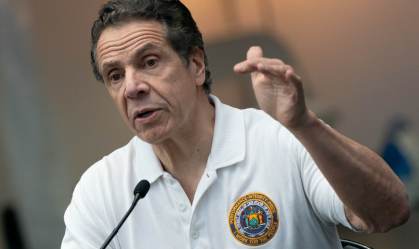 Governador de Nova York, Andrew Cuomo, durante entrevista coletiva
