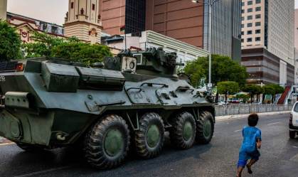 "Eu não quero matar": lei de recrutamento obrigatório desperta medo em jovens de Mianmar