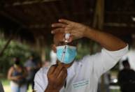 Conass e Comissão da Covid-19 na Câmara cobram mais doses de vacina para o RJ