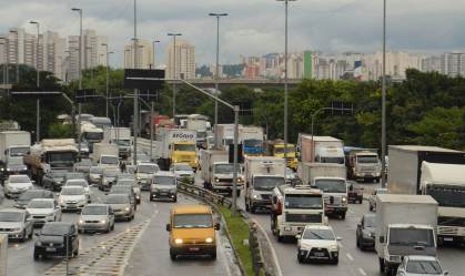 SP: rodízio de veículos volta ao horário normal nesta segunda; veja horários