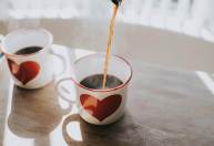 Percebeu a alta no preço do ‘café com leite’? Entenda o que está por trás disso