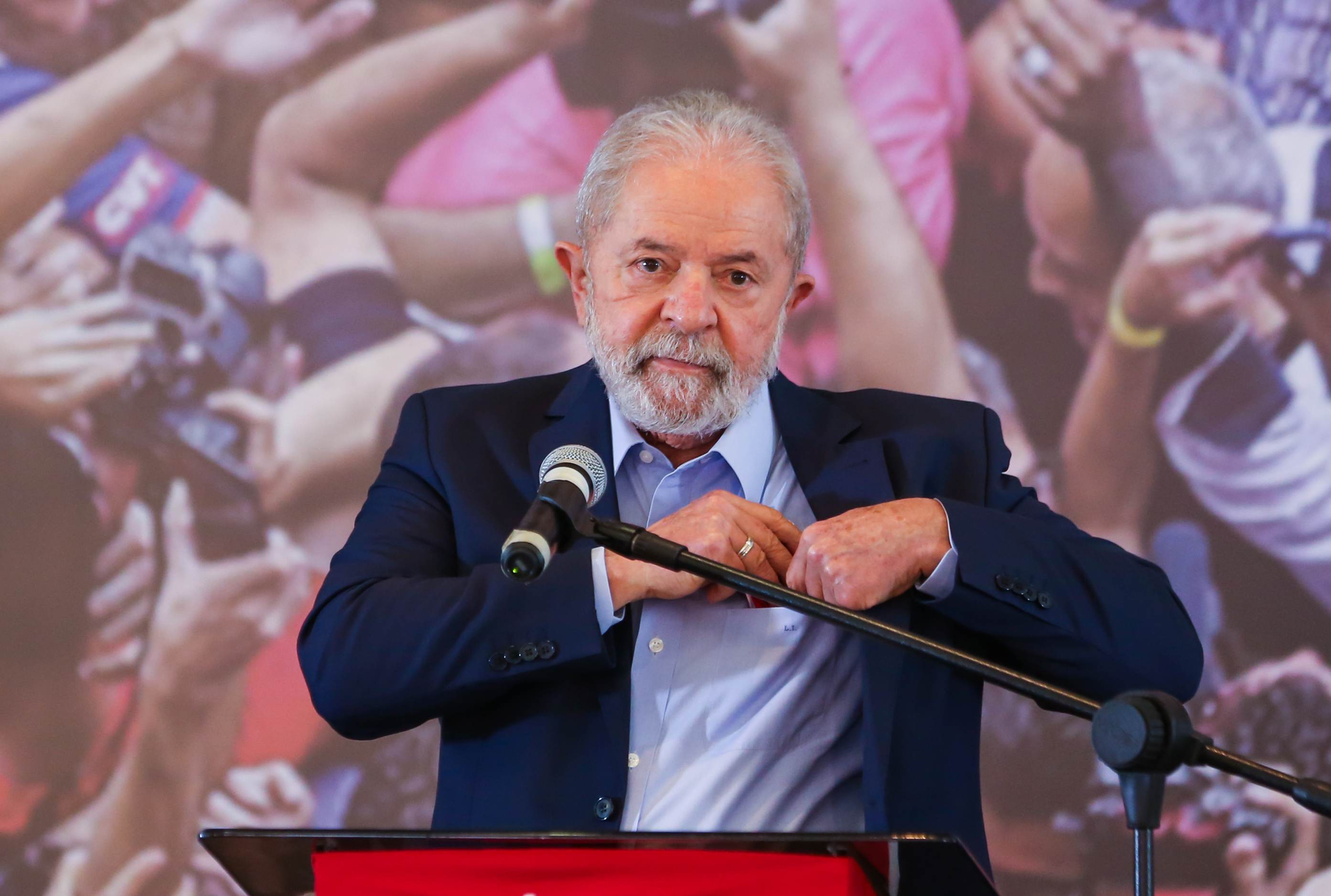 Ex-presidente Lula durante discurso Ex-presidente Lula durante discurso