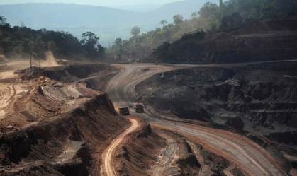 Área de exploração de minério de ferro em Parauapebas (PA) 29/05/2012 