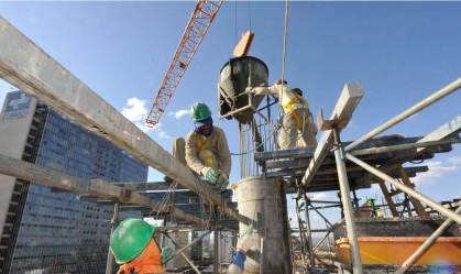 Custos da construção tendem a recuar em 2023, mas economia é ponto de atenção, dizem especialistas