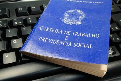 Fim da 6x1: Aumento do custo deve mudar contratações, diz pesquisador