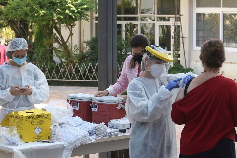 Vacinação contra o coronavírus em Botucatu, interior de São Paulo Vacinação contra o coronavírus em Botucatu, interior de São Paulo