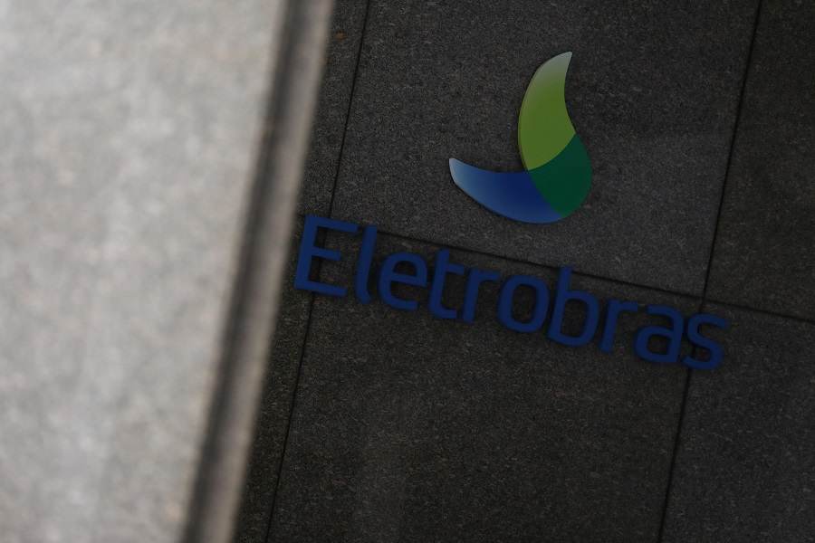 Logotipo da Eletrobras visto em instalações da empresa no Rio de Janeiro