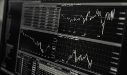Pequim pede calma após queda histórica em ações de tecnologia