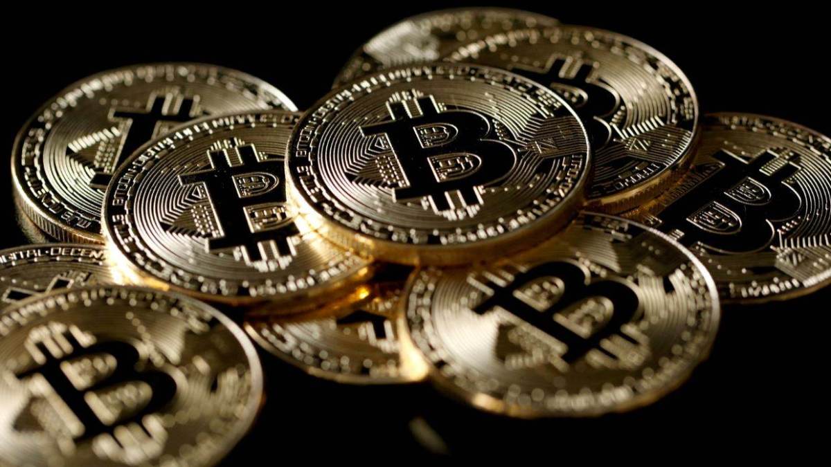 Bitcoin cai abaixo de US$ 90 mil por cautela antes do balanço da Nvidia |  CNN Brasil