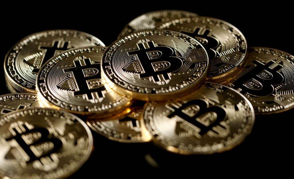 Bitcoin cai abaixo de US$ 90 mil por cautela antes do balanço da Nvidia |  CNN Brasil