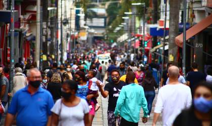 Movimentação no centro de Campinas, em São Paulo, em meio a pandemia da Covid-19