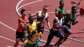 No revezamento 4x100 metros masculino, brasileiros ficaram com a quinta posição nas semifinais e deram adeus à disputa (05/08/2021)