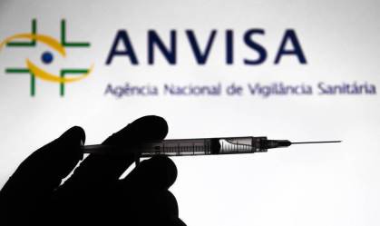 Anvisa autoriza uso emergencial do medicamento Regkirona contra o coronavírus