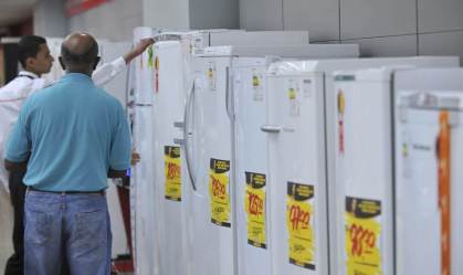 Inflação: 44,4% planejam menos compras de bens duráveis, diz AtlasIntel